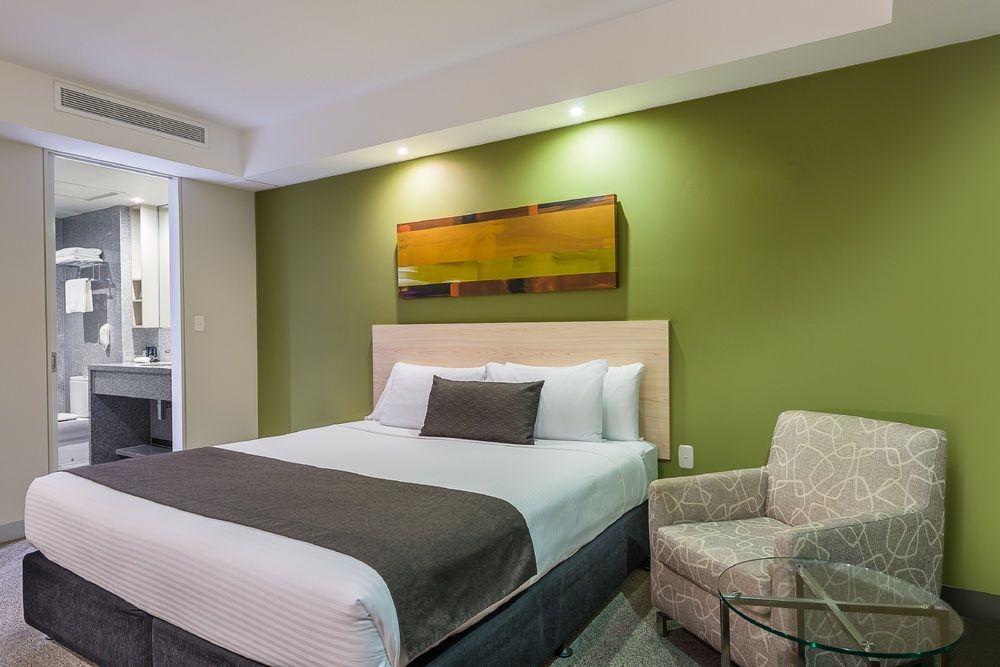 Mantra Melbourne Airport Hotel Exterior photo