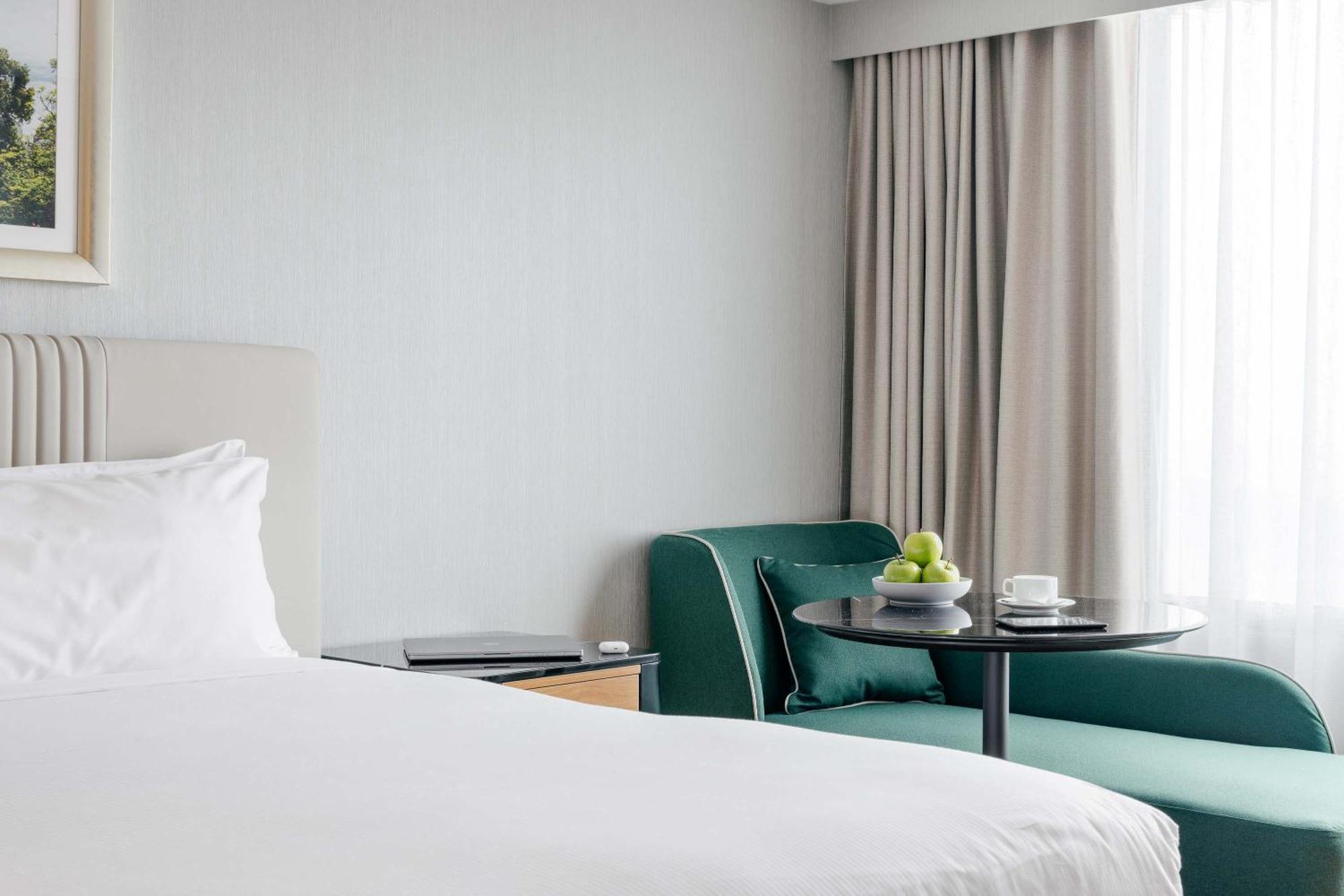 Mantra Melbourne Airport Hotel Exterior photo