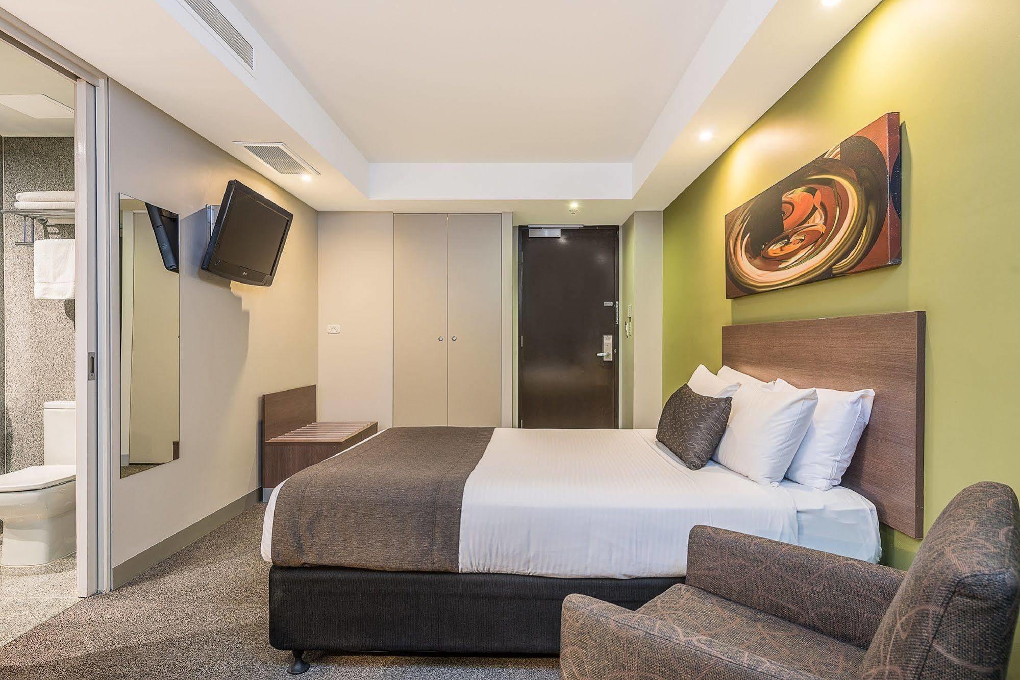 Mantra Melbourne Airport Hotel Exterior photo
